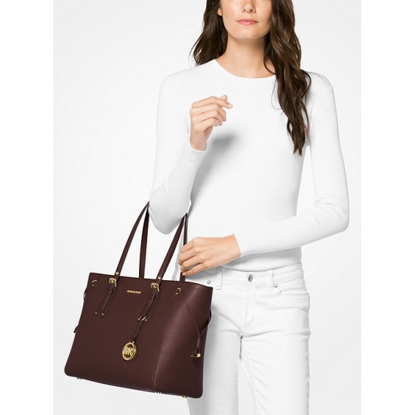 Voyager Medium Crossgrain Leather Tote Bag