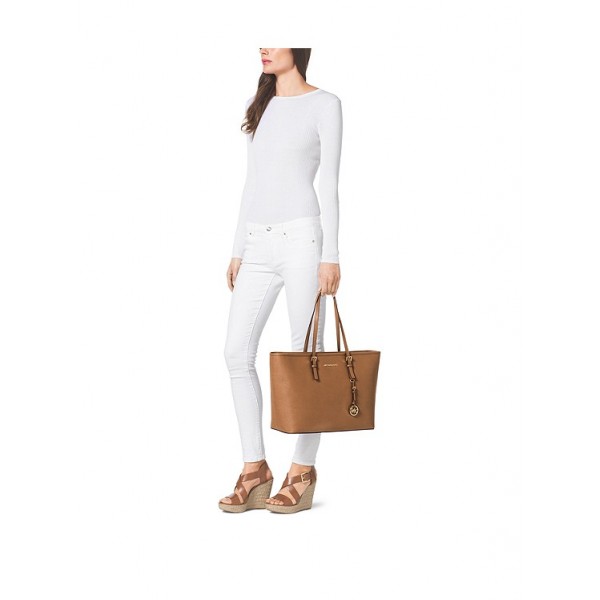 Jet Set Medium Saffiano Leather Top-Zip Tote Bag