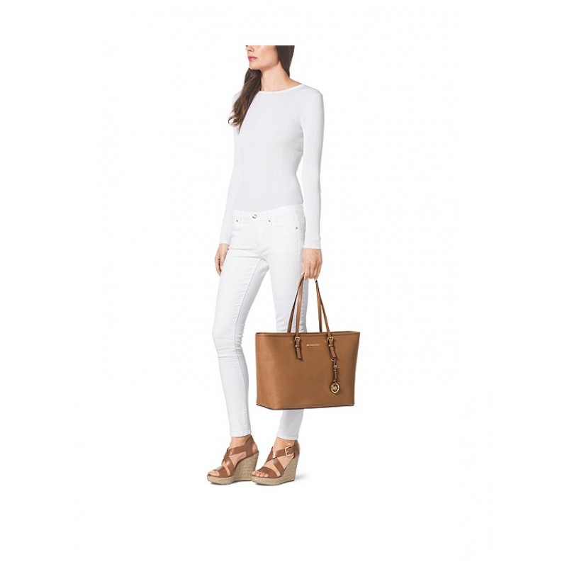 Jet Set Medium Saffiano Leather Top-Zip Tote Bag