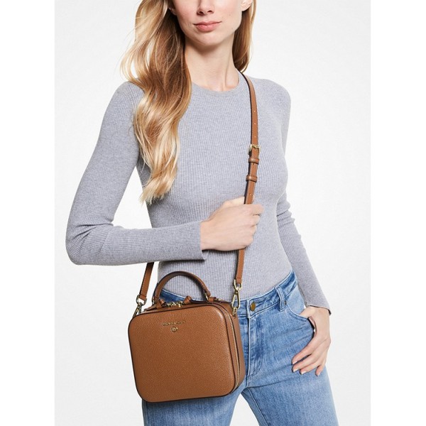 Jet Set Medium Pebbled Leather Crossbody Bag