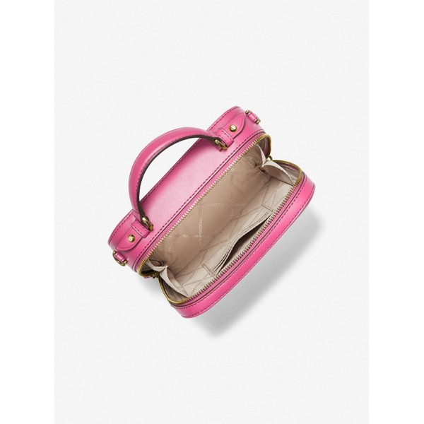 Jet Set Medium Pebbled Leather Crossbody Bag